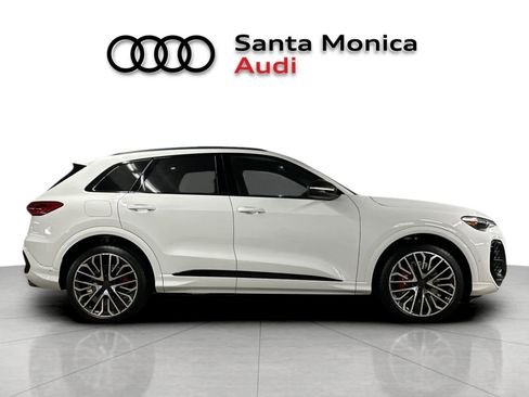 New 2026 Audi SQ5 Premium Plus AWD/4WD image 8
