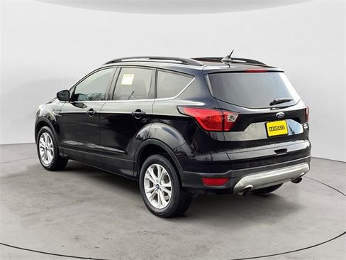 Used 2019 Ford Escape SEL image 3