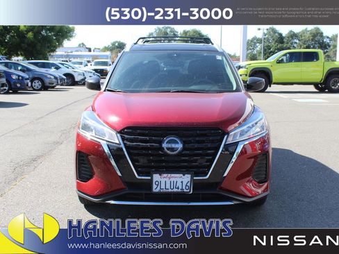 Used 2024 Nissan Kicks SV w/ Exterior Package FWD image 4