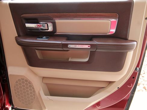 Used 2018 RAM 3500 Laramie image 42