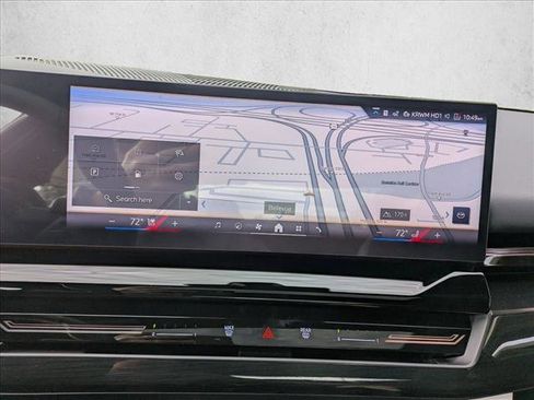 Used 2026 BMW 530i xDrive w/ M Sport Package image 13