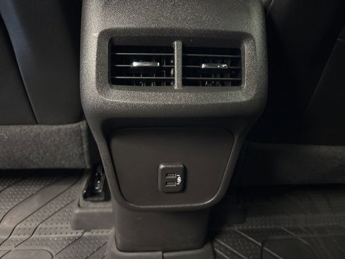 Certified 2024 Chevrolet Equinox RS image 20