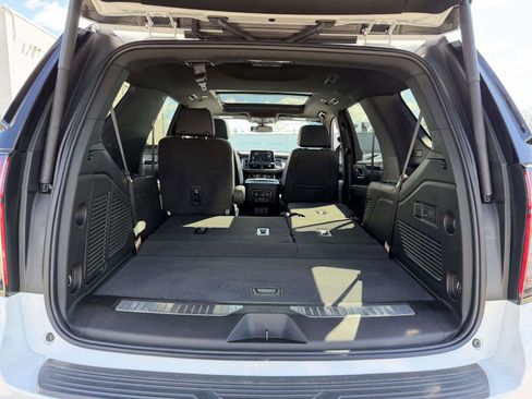 Certified 2022 Chevrolet Tahoe RST w/ Luxury Package AWD/4WD image 6