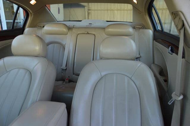 Used 2008 Buick Lucerne CXS FWD image 13