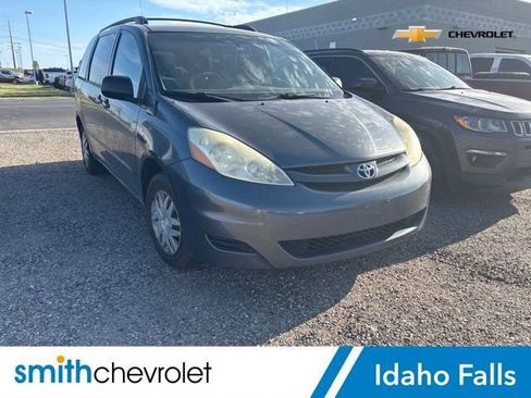 Used 2006 Toyota Sienna CE FWD image 1