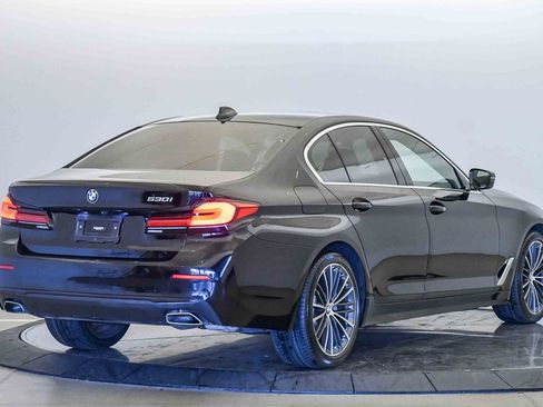 Certified 2022 BMW 530i w/ Convenience Package image 5