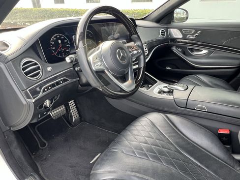 Used 2019 Mercedes-Benz S 560 4MATIC Sedan image 17