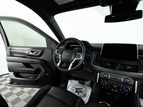 Used 2023 Chevrolet Tahoe Z71 w/ Luxury Package image 19