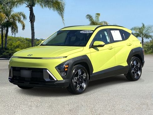 Used 2024 Hyundai Kona SEL FWD image 2