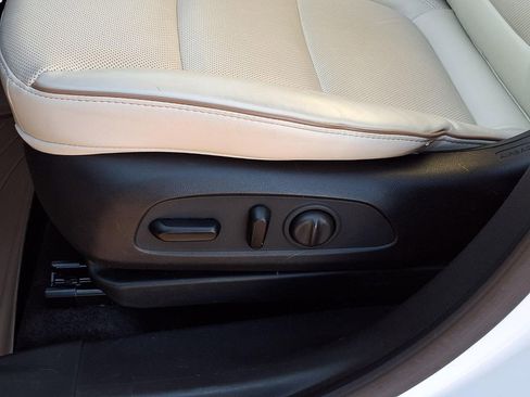 Used 2024 Buick Encore GX Avenir image 20