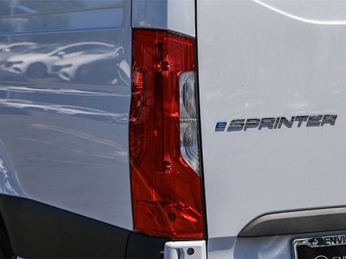 Used 2024 Mercedes-Benz eSprinter 170 Cargo image 9