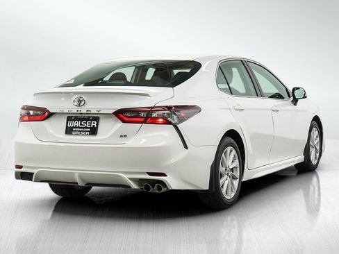Used 2024 Toyota Camry SE FWD image 5