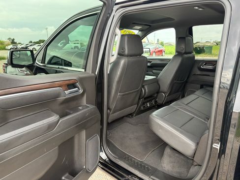 Used 2025 GMC Sierra 1500 SLT RWD image 21