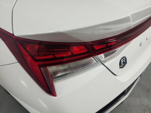 Used 2024 Hyundai Elantra Limited FWD image 30