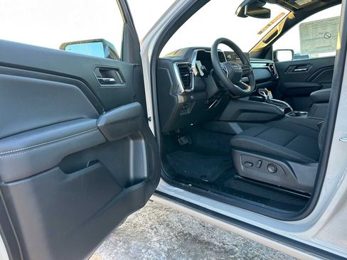 New 2026 GMC Canyon Elevation w/ Convenience Package image 19