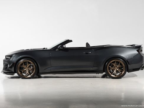 Used 2017 Chevrolet Camaro ZL1 RWD image 13