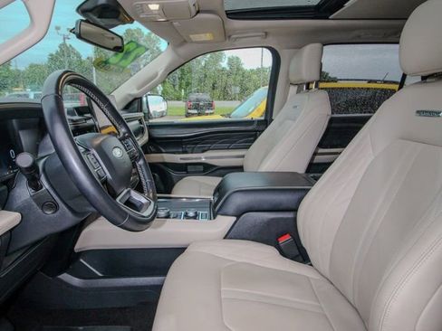 Used 2022 Ford Expedition Max Platinum AWD/4WD image 15