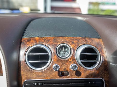 Used 2014 Bentley Flying Spur W12 AWD/4WD image 40