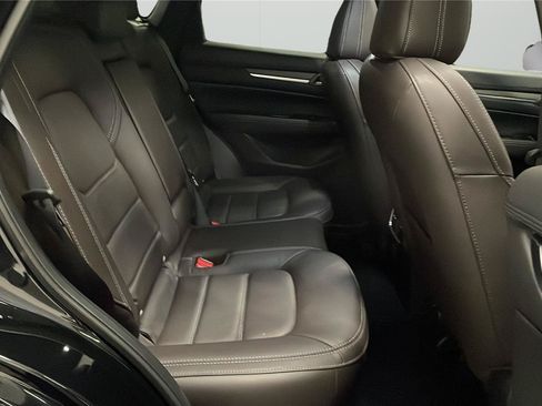 Used 2025 Chevrolet Traverse RS FWD image 13