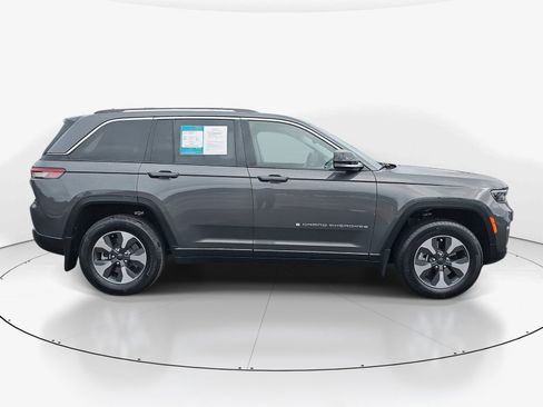 Used 2022 Jeep Grand Cherokee Limited 4xe w/ MOPAR Finishing Package image 2