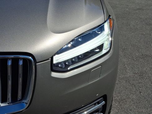 Used 2022 Volvo XC90 T6 Inscription w/ Climate Package AWD/4WD image 10