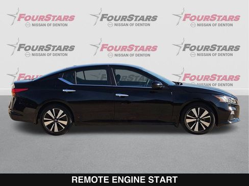 Used 2022 Nissan Altima 2.5 SV FWD image 3