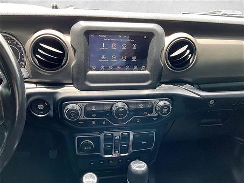 Used 2019 Jeep Wrangler Unlimited Sport S AWD/4WD image 24