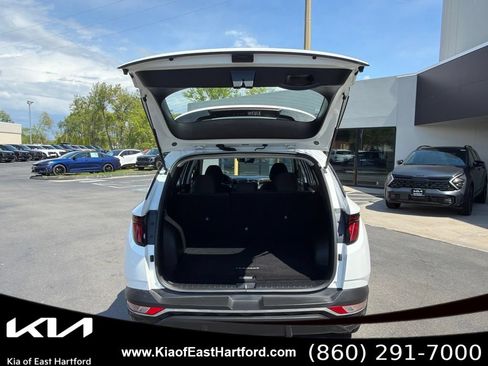 Used 2024 Hyundai Tucson SE AWD/4WD image 14