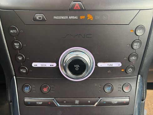 Used 2020 Ford Edge Titanium w/ Equipment Group 301A AWD/4WD image 17