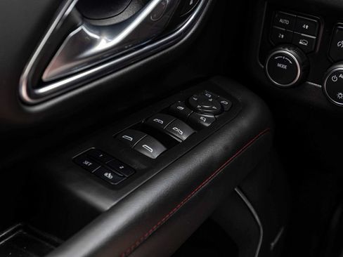Used 2023 Chevrolet Suburban RST w/ Sport Performance Package AWD/4WD image 12