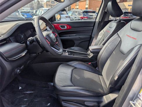 Used 2022 Jeep Compass Trailhawk image 17