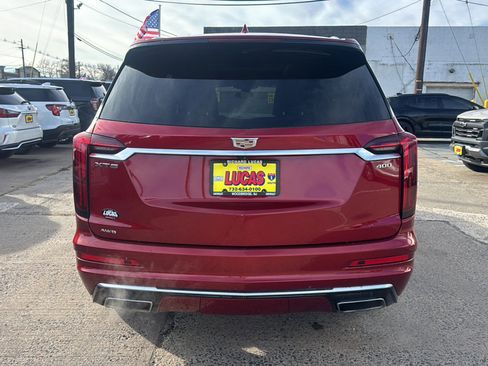 Used 2023 Cadillac XT6 Premium Luxury image 6