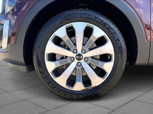 Used 2020 Kia Telluride EX w/ EX Premium Package image 10