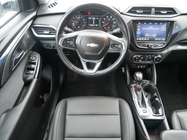 Used 2022 Chevrolet TrailBlazer LT w/ Premium Seating Package AWD/4WD image 9