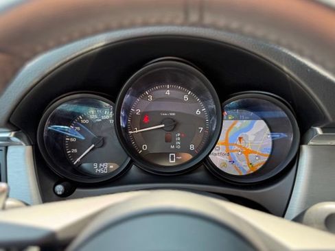 Certified 2026 Porsche Macan AWD/4WD image 23