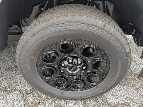 New 2026 Ford F250 Lariat w/ Black Appearance Package image 10