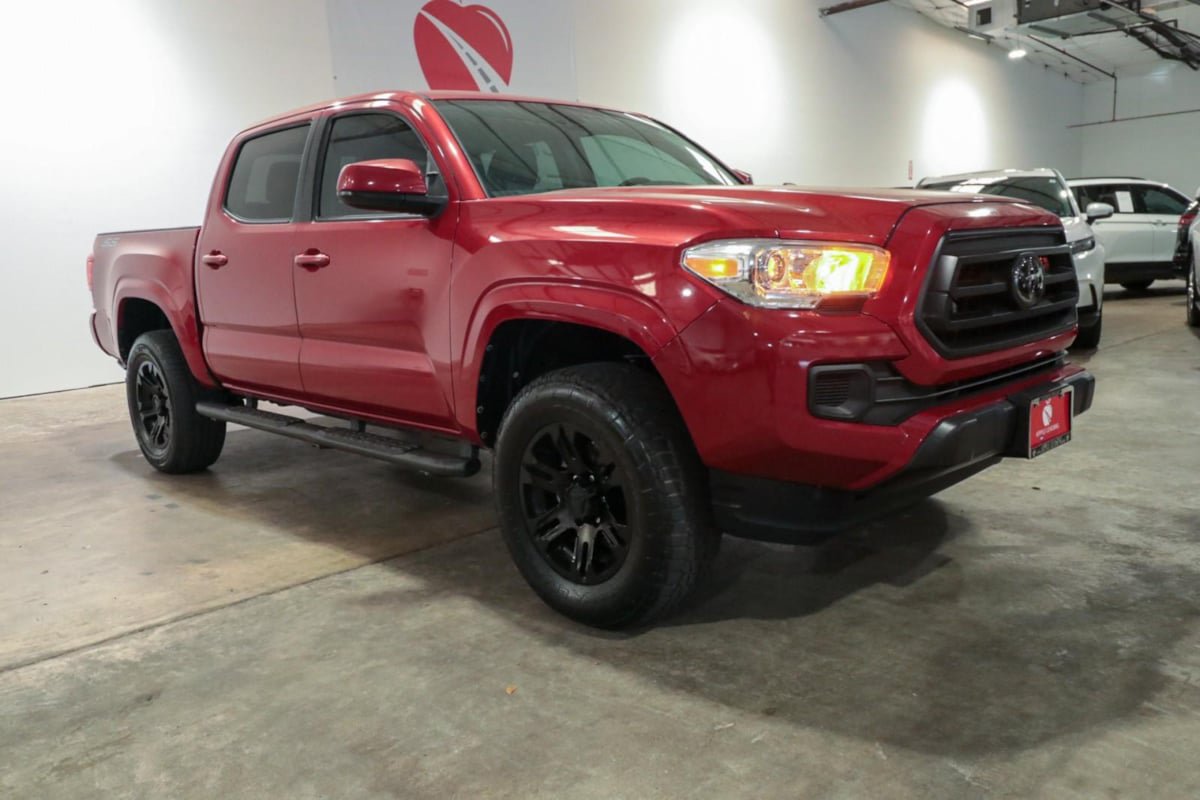 Used 2022 Toyota Tacoma SR w/ SR Convenience Package RWD image 3