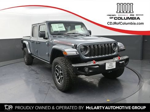 Used 2025 Jeep Gladiator Rubicon AWD/4WD image 1