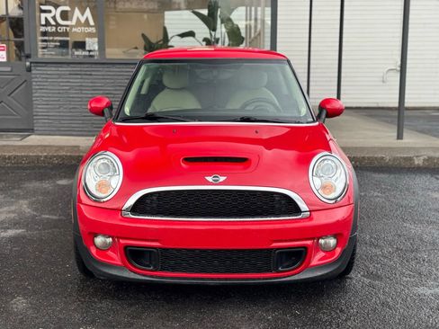 Used 2013 MINI Cooper S w/ Mini Connected Pkg image 2