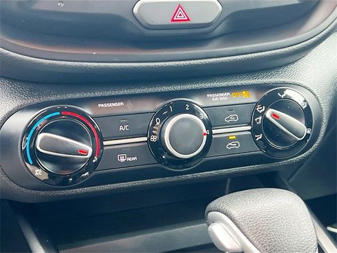 Used 2021 Kia Soul S image 15