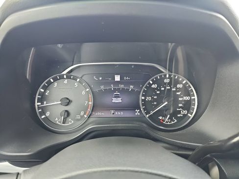 Used 2021 Nissan Titan SV w/ SV Convenience Package AWD/4WD image 19