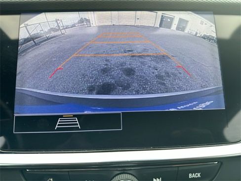 Used 2021 Buick Encore GX Select image 18