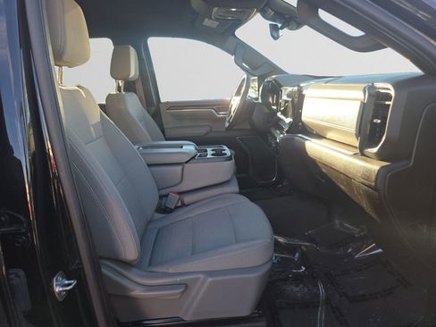 Used 2025 Chevrolet Silverado 1500 LT image 16