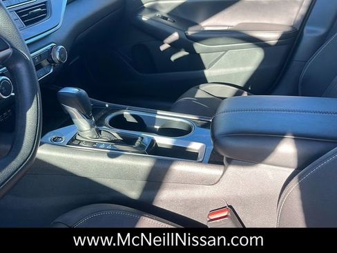 Used 2024 Nissan Altima 2.5 SV image 28