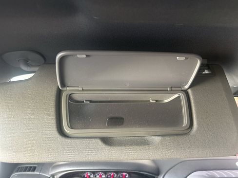 Used 2021 Chevrolet Silverado 1500 Custom image 29