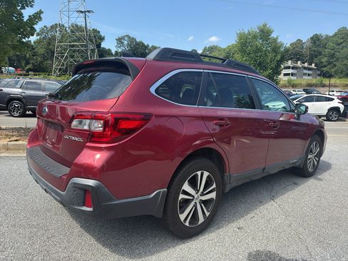 Used 2018 Subaru Outback 2.5i Limited AWD/4WD image 3