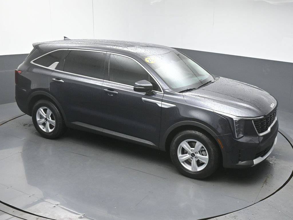 Used 2026 Kia Sorento LX FWD image 41