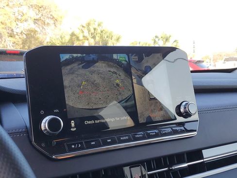 Used 2024 Mitsubishi Outlander SE Black Edition image 24