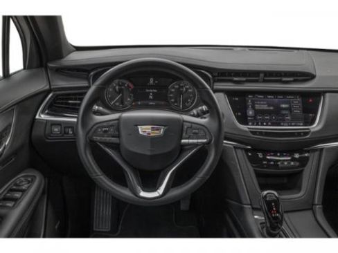 Used 2025 Cadillac XT6 Luxury FWD image 9