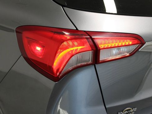 Used 2020 Buick Envision Premium w/ Driver Confidence Package image 58